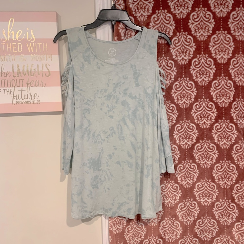 Maurice’s shoulder hole blouse